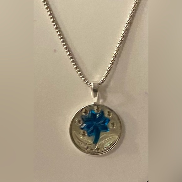 NEW Beautiful tree of life pendant - Picture 2 of 3